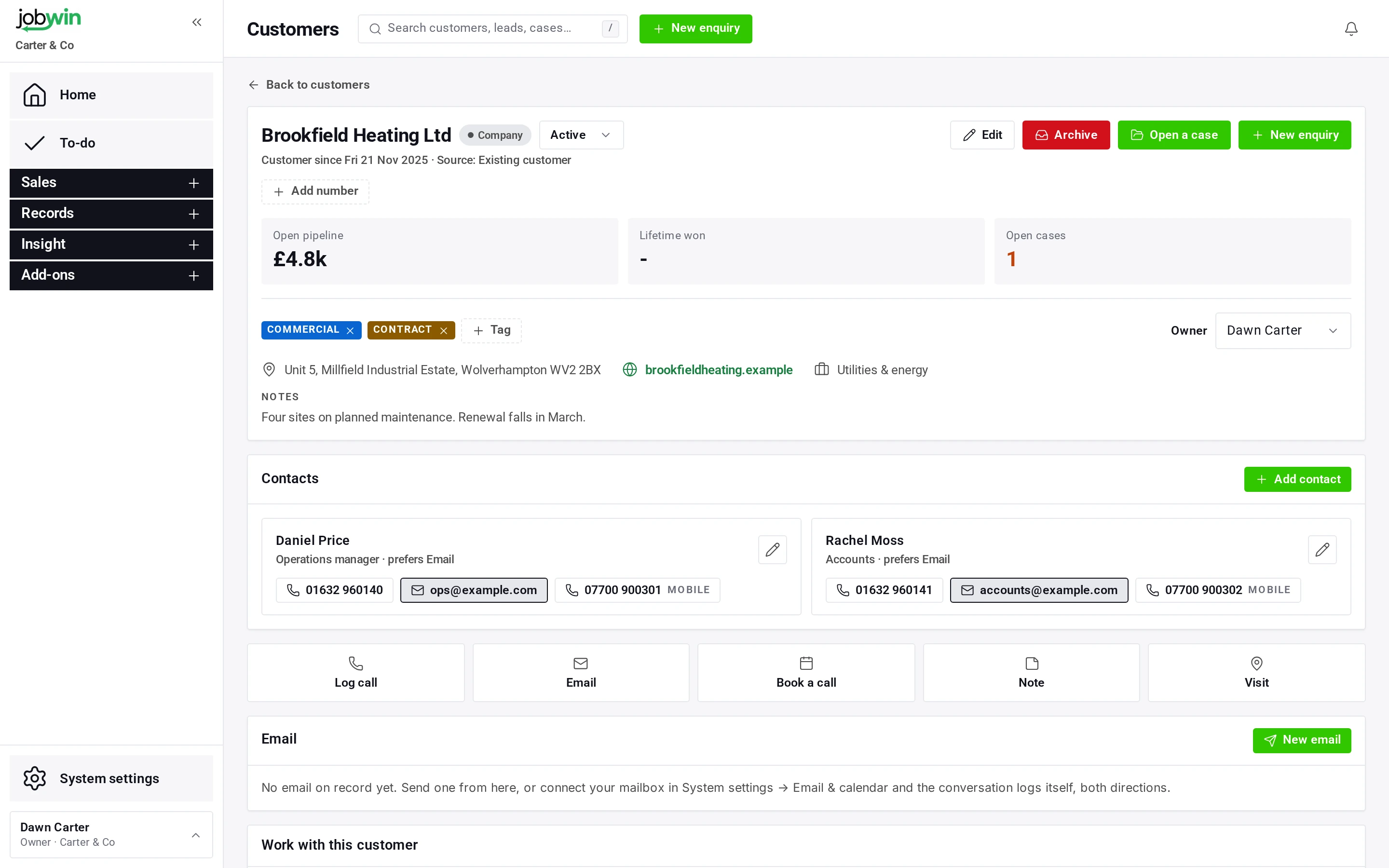 A jobwin customer record for a heating company: its contacts with phone numbers and emails, open pipeline, lifetime won and open cases.